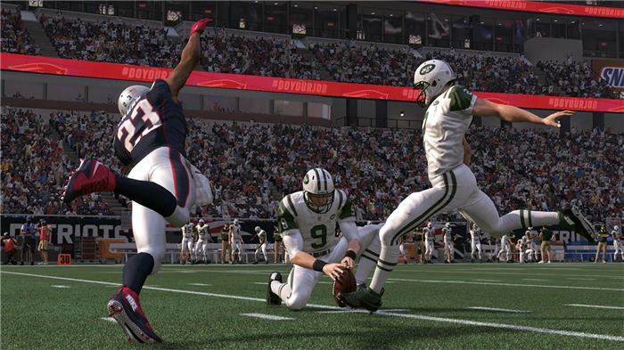 麦登橄榄球17-游戏截图